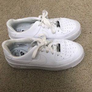 Nike Air Force 1 Sage white